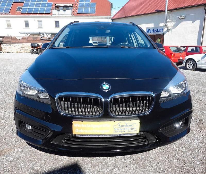 Gebraucht BMW 218 Active Tourer Advantage 136 PS (100 kW) 2016 Schwarz Van / Kleinbus