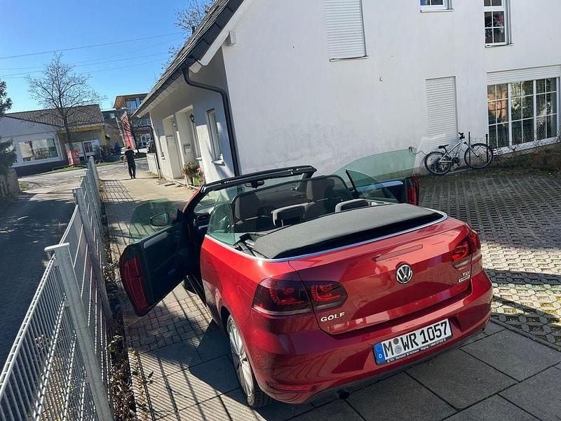 Gebraucht VW Golf Cabriolet 110 PS (80 kW) 2015 Rot Cabrio