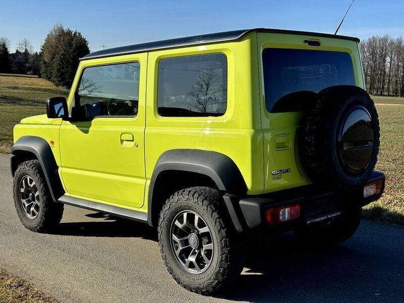 Gebraucht Suzuki Jimny Comfort+ 102 PS (75 kW) 2019 Gelb SUV