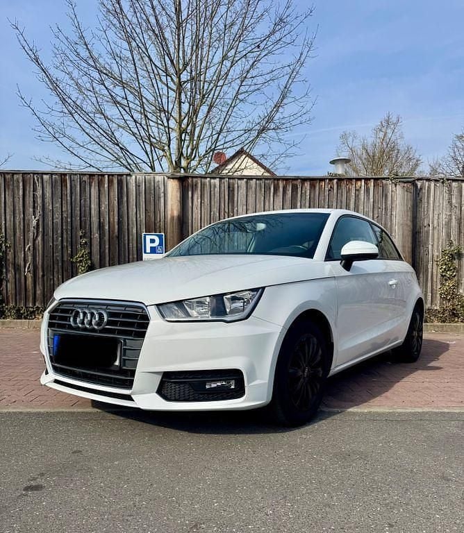 Gebraucht Audi A1 95 PS (69 kW) 2016 Weiß Kleinwagen