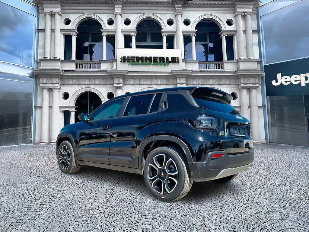 Nouvelle Jeep Avenger Summit 101 ch (74 kW) 2025 Noir SUV