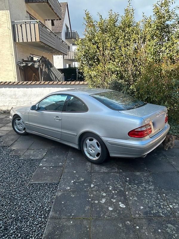 Gebraucht Mercedes CLK200 163 PS (119 kW) 2001 Silber Coupé