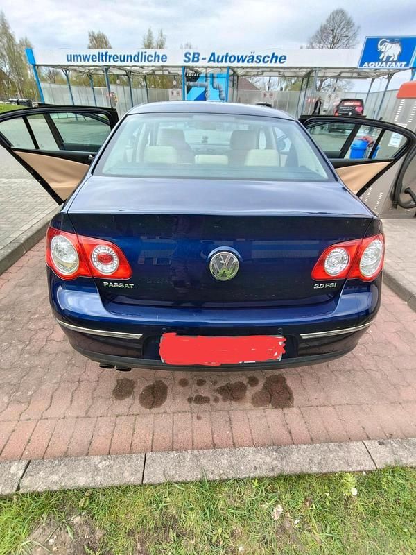 Gebraucht VW Passat 150 PS (110 kW) 2005 Blau Limousine