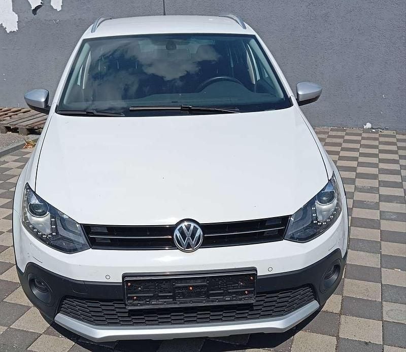 Weiß Gebraucht 2017 VW Polo Cross Kleinwagen | 8.900 € (Fairer Preis) - Bild 1/4