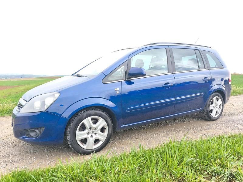 Gebraucht Opel Zafira 120 PS (88 kW) 2010 Blau Van / Kleinbus