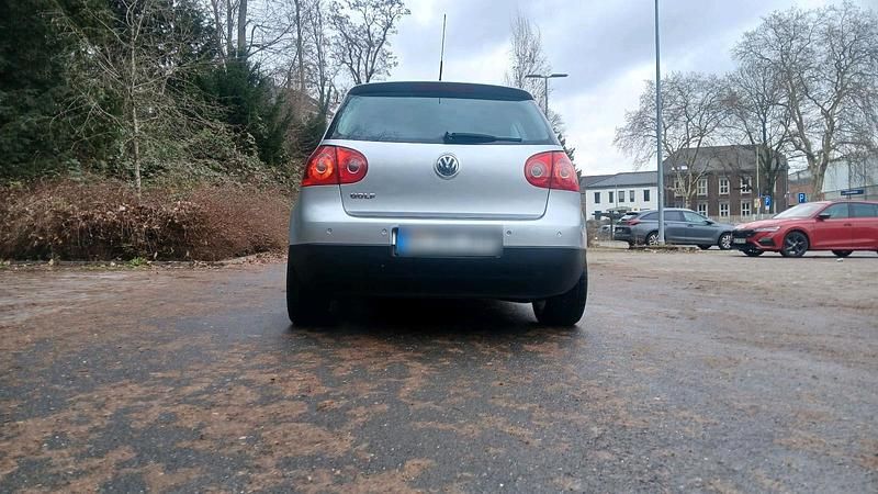 Gebraucht VW Golf 101 PS (74 kW) 2006 Silber Coupé