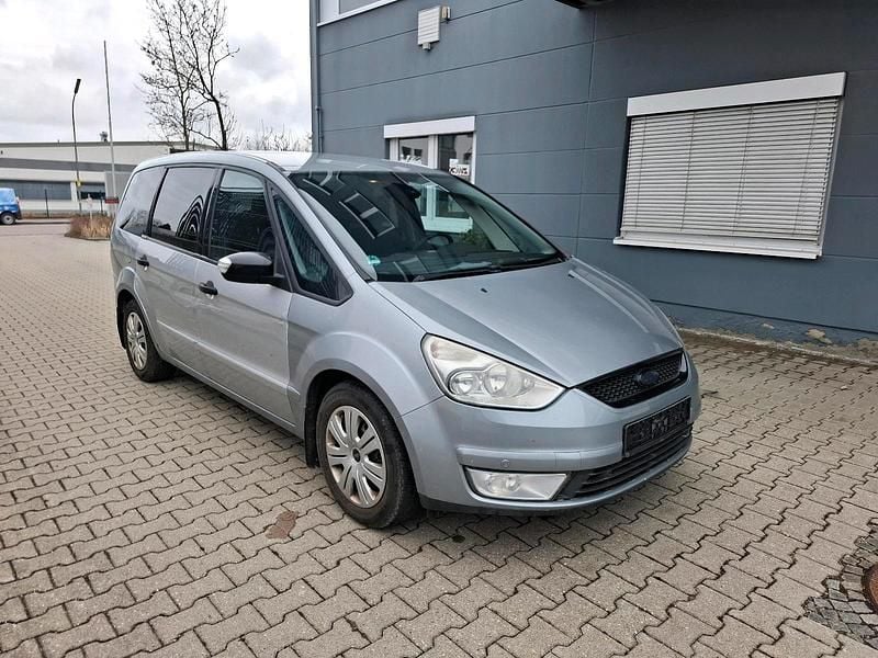 Gebraucht Ford Galaxy 140 PS (102 kW) 2009 Grau Van / Kleinbus