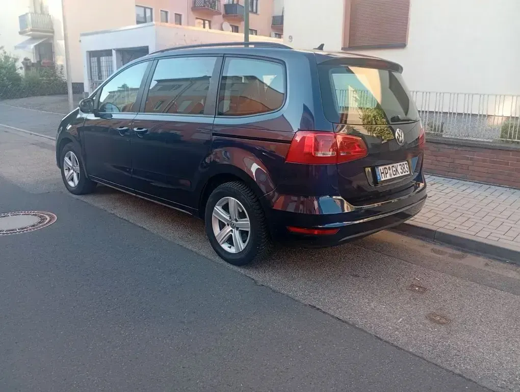 Gebraucht VW Sharan Trendline 170 PS (125 kW) 2011 Blau Van / Kleinbus