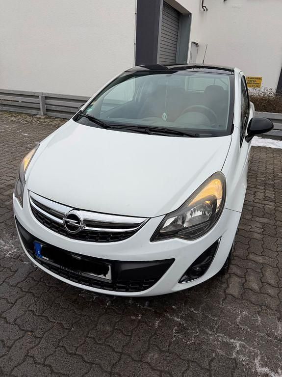 Gebraucht Opel Corsa Active 87 PS (63 kW) 2013 Weiß Kleinwagen