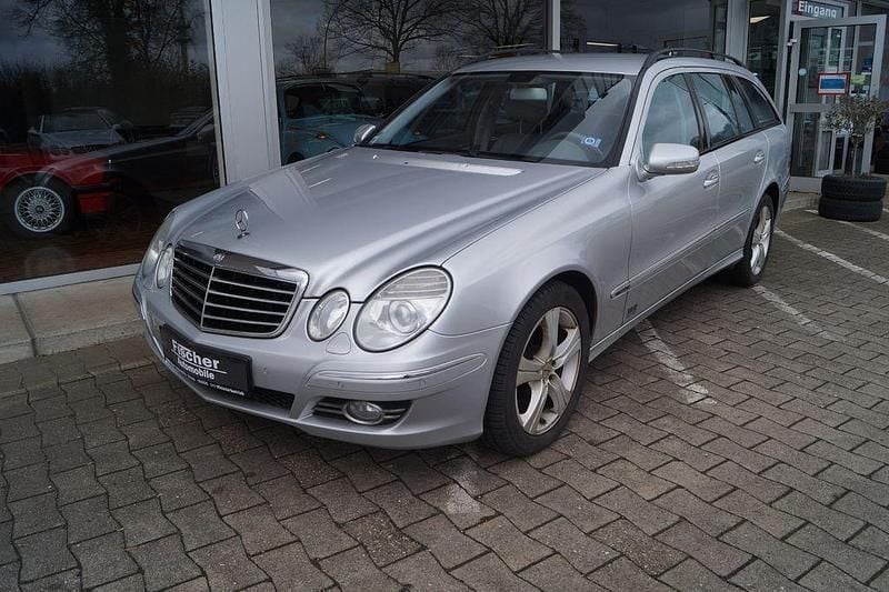 Gebraucht Mercedes E280 231 PS (169 kW) 2008 Silber Kombi