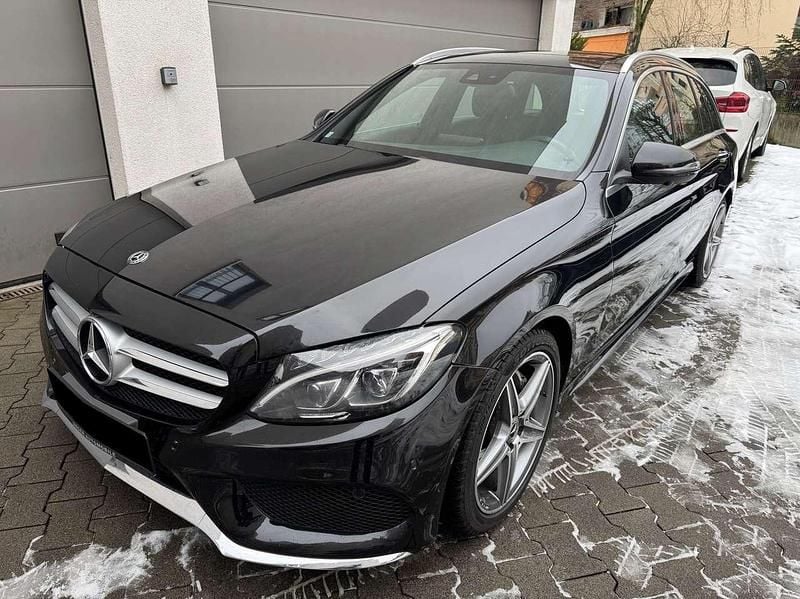 Obsidianschwarz metalliclack Gebraucht 2017 Mercedes C220 AMG Kombi | 14.900 € (Guter Preis) - Bild 1/4