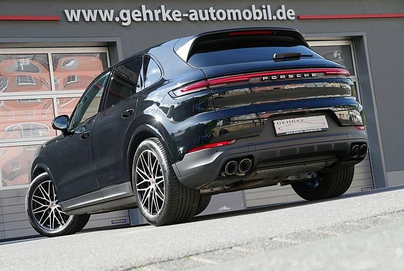 Second-hand Porsche Cayenne 354 CP (260 kW) 2025 Negru SUV