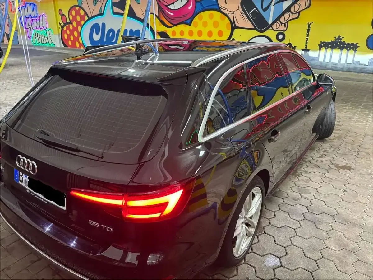 Gebraucht Audi A4 Sport 150 PS (110 kW) 2018 Schwarz Kombi