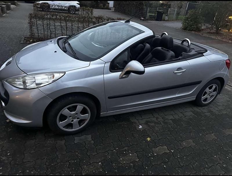 Gebraucht Peugeot 207 CC 120 PS (88 kW) 2007 Cabrio