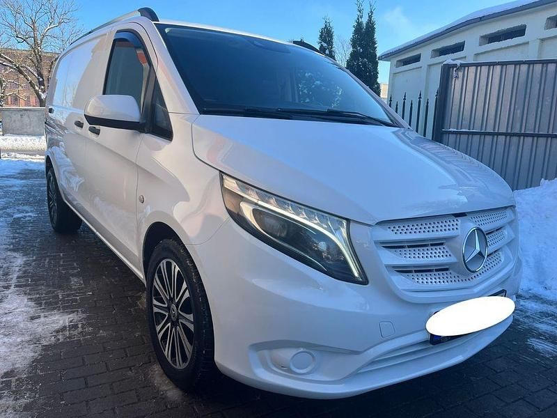 Gebraucht Mercedes Vito 190 PS (139 kW) 2018 Weiß Van