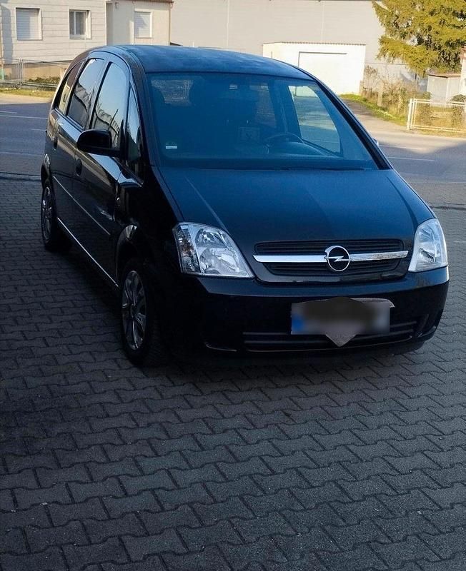 Używany Opel Meriva 87 KM (63 kW) 2003 Czarny Minivan