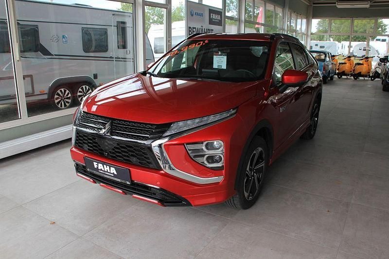 Rot Gebraucht 2024 Mitsubishi Eclipse Cross Select SUV | 28.990 € (Fairer Preis) - Bild 1/4