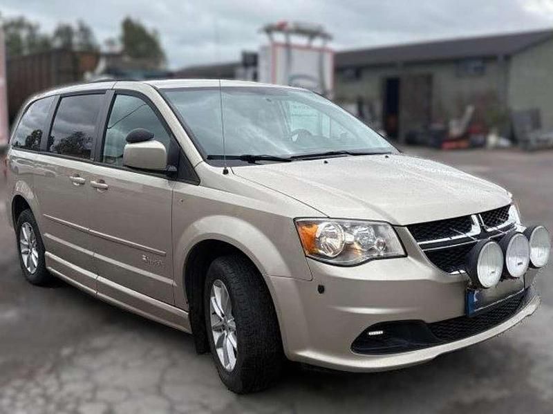 Gebraucht Dodge Grand Caravan 283 PS (208 kW) 2013 Beige Van / Kleinbus