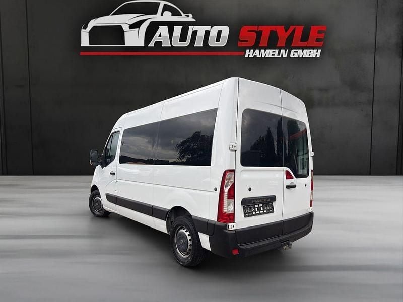Second-hand Renault Master 145 CP (106 kW) 2018 Alb Van