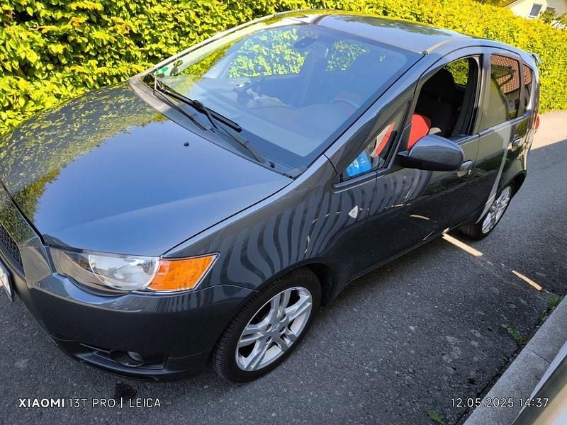 Grau Gebraucht 2009 Mitsubishi Colt Kleinwagen | 5.390 € (Fairer Preis) - Bild 1/4