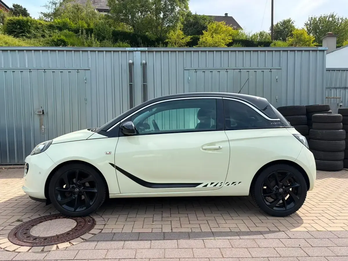 Gebraucht Opel Adam Slam 100 PS (73 kW) 2013 Weiß Kleinwagen