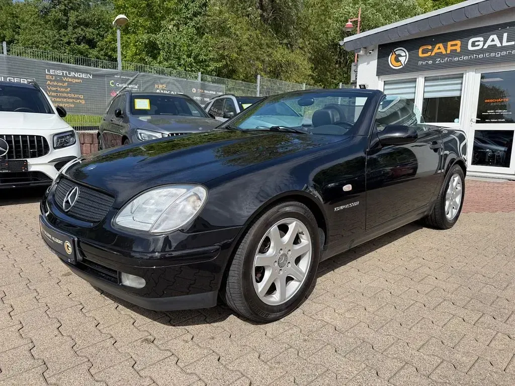 Gebraucht Mercedes SLK230 193 PS (141 kW) 2000 Schwarz Cabrio