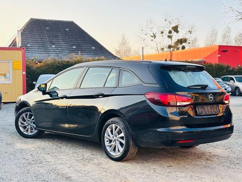 Gebraucht Opel Astra 131 PS (96 kW) 2022 Schwarz Kombi