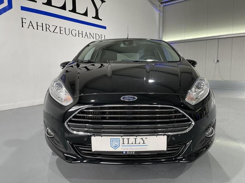 Gebraucht Ford Fiesta Titanium 95 PS (69 kW) 2016 Schwarz Limousine