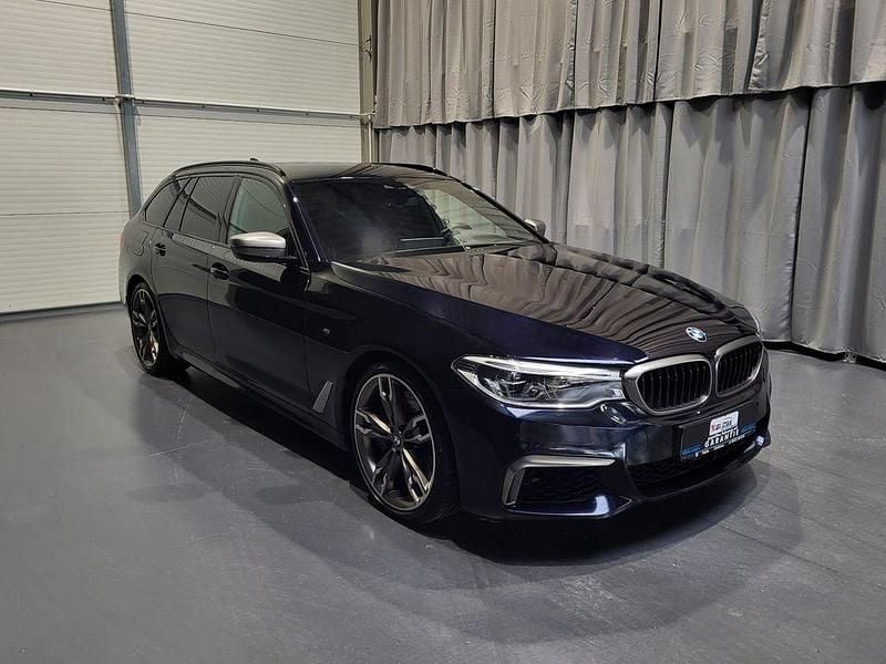 Gebraucht BMW M550 Performance 400 PS (294 kW) 2018 Schwarz Limousine