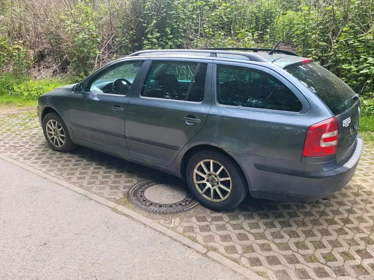 Gebraucht Skoda Octavia 140 PS (102 kW) 2007 Grau Kombi