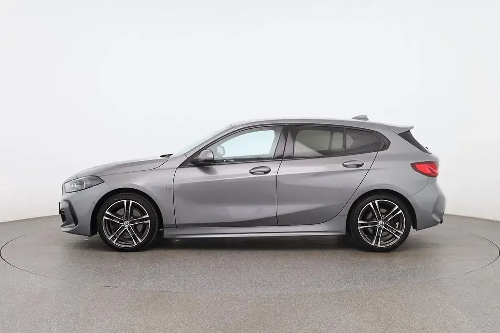 Gebraucht BMW 120 M Sport 190 PS (139 kW) 2022 Grau Kleinwagen