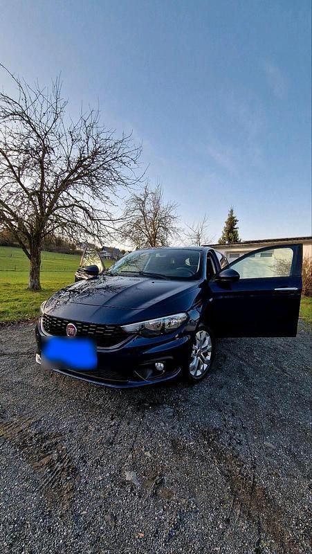 Gebraucht Fiat Tipo 120 PS (88 kW) 2019 Blau Kombi