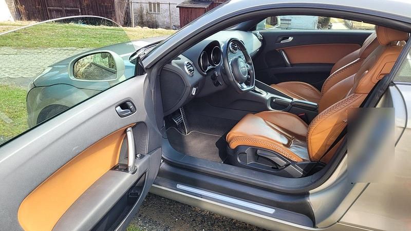 Gebraucht Audi TT Design 170 PS (125 kW) 2012 Silber Coupé