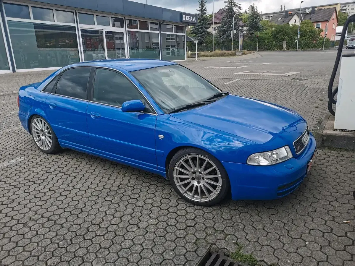 Occasion Audi S4 265 ch (194 kW) 2000 Bleue Berline