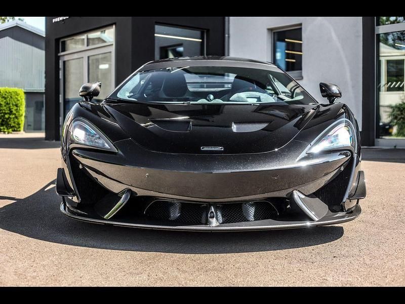 Gebraucht McLaren 620R 620 PS (456 kW) 2019 Schwarz Coupé