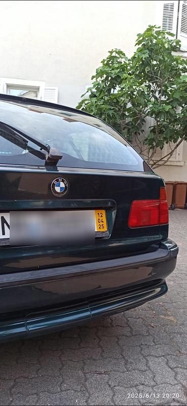 Gebraucht BMW 520 150 PS (110 kW) 1999 Grün Kombi