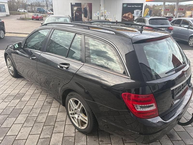 Gebraucht Mercedes C200 136 PS (100 kW) 2013 Schwarz Limousine