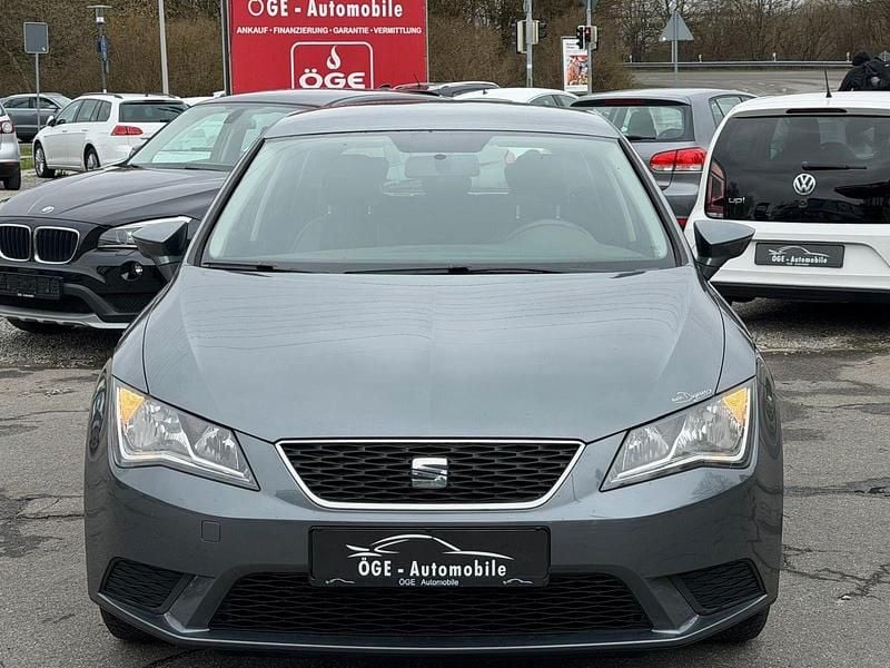 Second-hand Seat Leon Reference 105 CP (77 kW) 2014 Gri Berlinǎ
