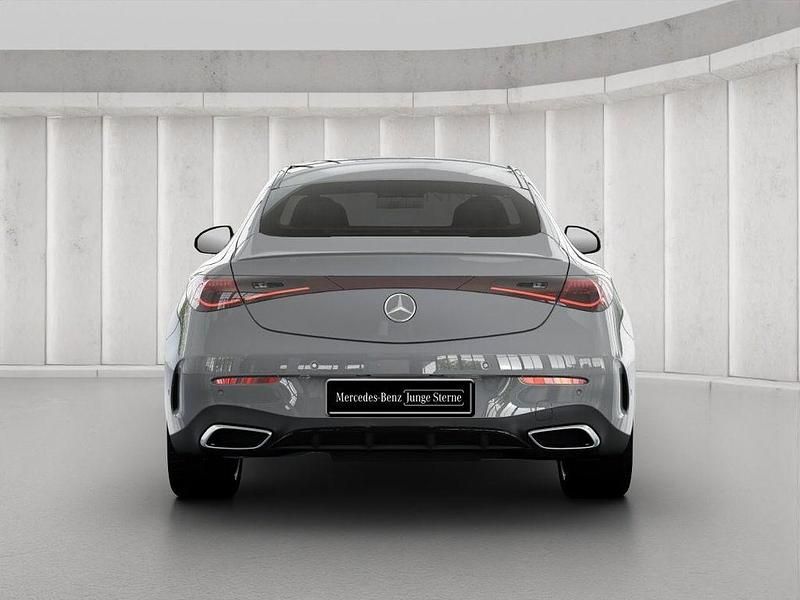 Gebraucht Mercedes CLE220 AMG 197 PS (144 kW) 2024 Grau Coupé