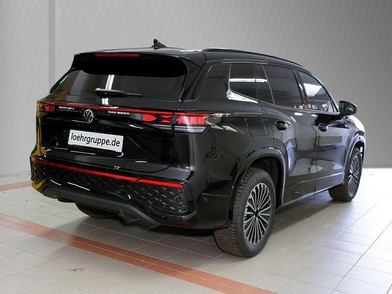 Gebraucht VW Tayron R-line 193 PS (141 kW) 2025 Grenadillschwarz metallic SUV
