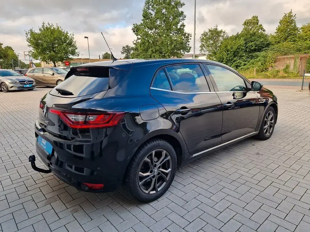 Gebraucht Renault Mégane IV Bose Edition 131 PS (96 kW) 2017 Schwarz Limousine