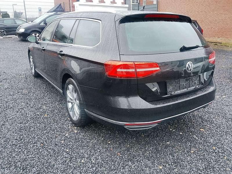 Gebraucht VW Passat Highline 239 PS (175 kW) 2015 Deep black perleffekt Kombi