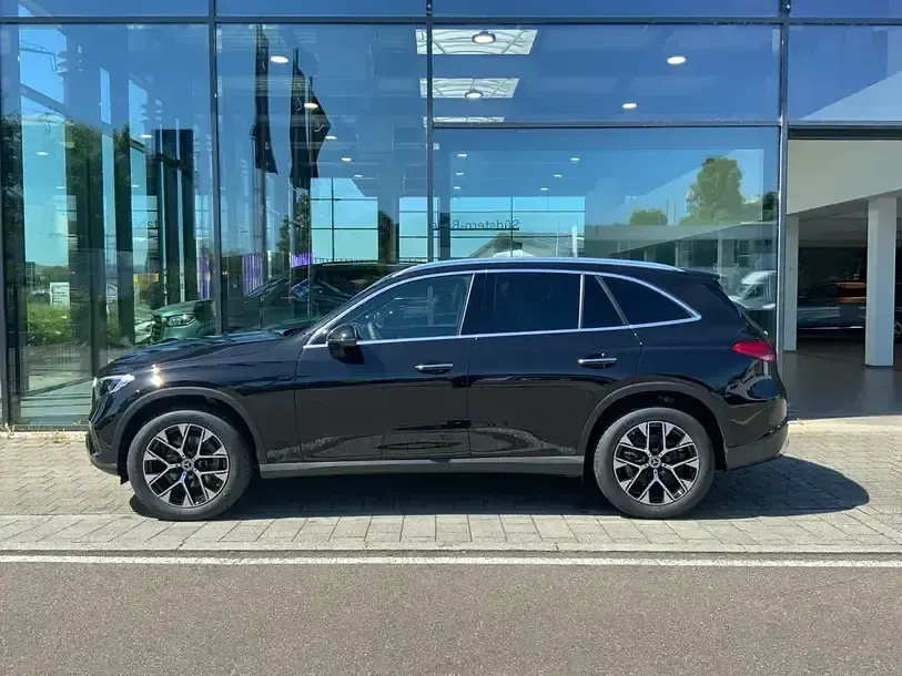 Gebraucht Mercedes GLC200 Avantgarde 204 PS (150 kW) 2026 Schwarz SUV