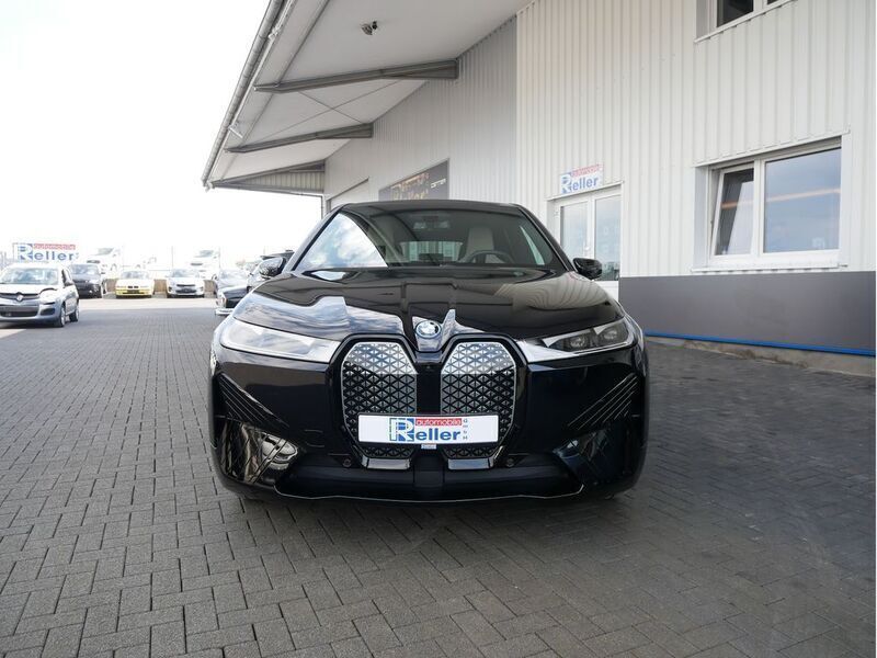 Gebraucht BMW iX M Sport 384 kW (523 PS) 2023 Schwarz SUV