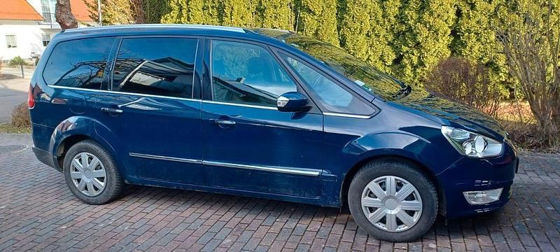Gebraucht Ford Galaxy Titanium 140 PS (102 kW) 2013 Blau Van / Kleinbus