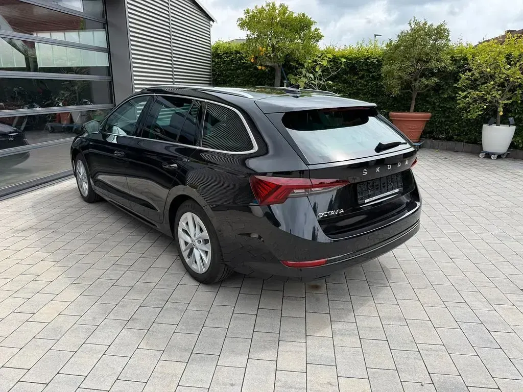 Gebraucht Skoda Octavia Style 150 PS (110 kW) 2022 Schwarz Kombi