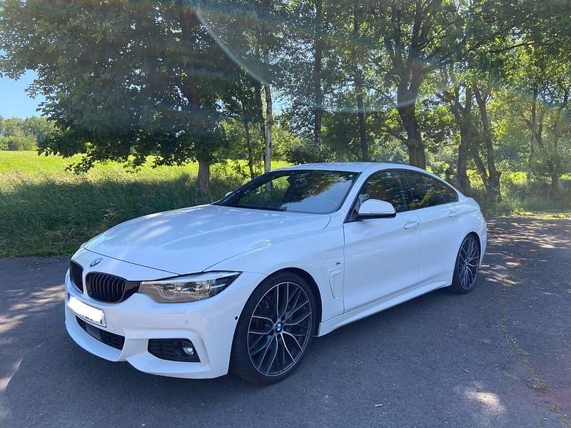 Weiß Gebraucht 2019 BMW 440 M Sport Coupé | 34.900 € (Fairer Preis) - Bild 1/4