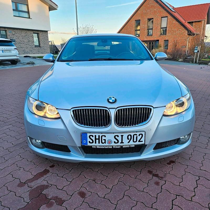 Gebraucht BMW 325 Cabriolet 197 PS (144 kW) 2008 Silber Cabrio