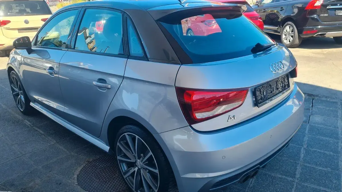 Gebraucht Audi A1 Sportback S-Line 125 PS (91 kW) 2017 Silber Kleinwagen