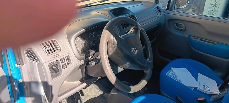 Gebraucht Opel Agila 75 PS (55 kW) 2002 Van / Kleinbus